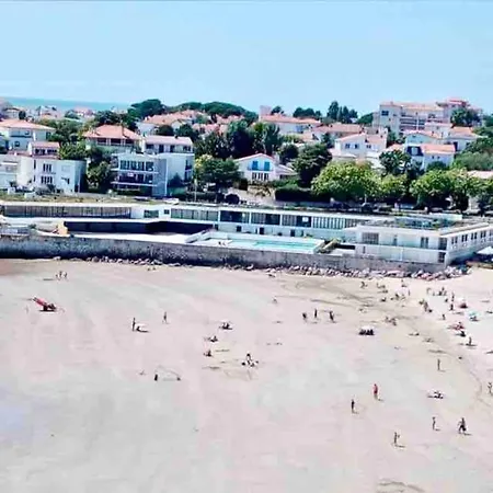 Le Discret - Piscine - De Foncillon Apartment *